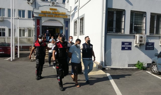 Gizli alfabesi çözülen fuhuş çetesine darbe - Bursa Haberleri