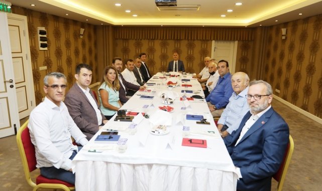 İnegöl'de ilçe başkanlarından örnek buluşma