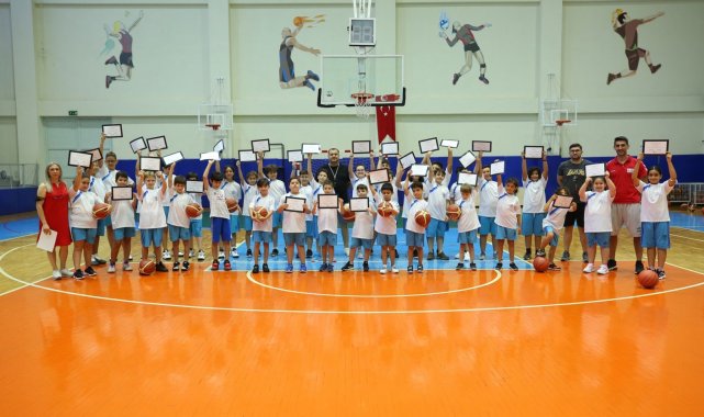 Nilüfer Yaz Spor Okulları'nda sertifika heyecanı