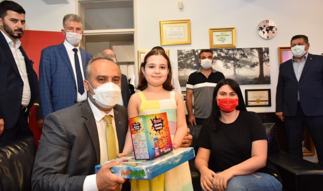 Ödül avcısı Beren, Bursa'nın gururu oldu