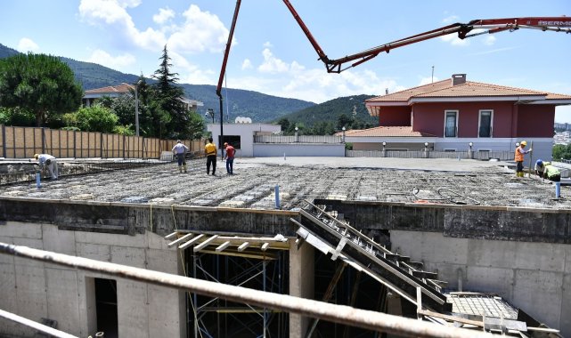 Osmangazi'nin her köşesinde ayrı hizmet - Bursa Haberleri