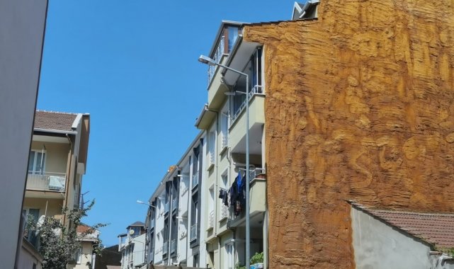 3. Katın penceresinden düşen çocuk ağır yaralandı