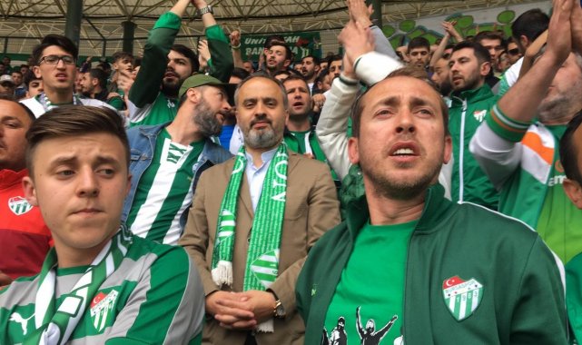 Alinur Aktaş'tan Bursaspor'a 16 bin 16 TL'lik destek