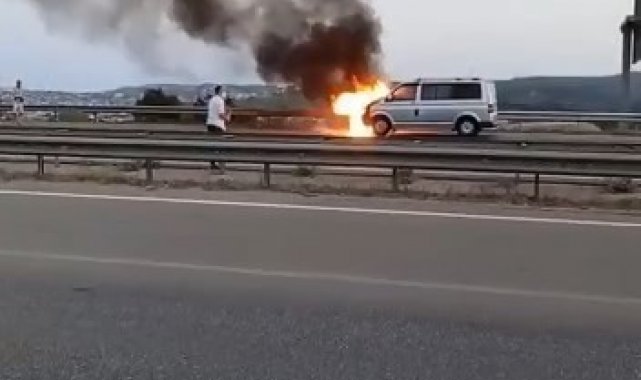 Bursa otobanda minibüs alevlere teslim oldu