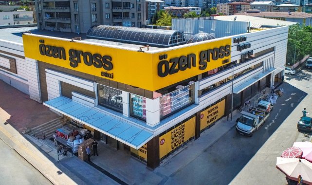 Bursa'nın en büyük gross marketi açıldı