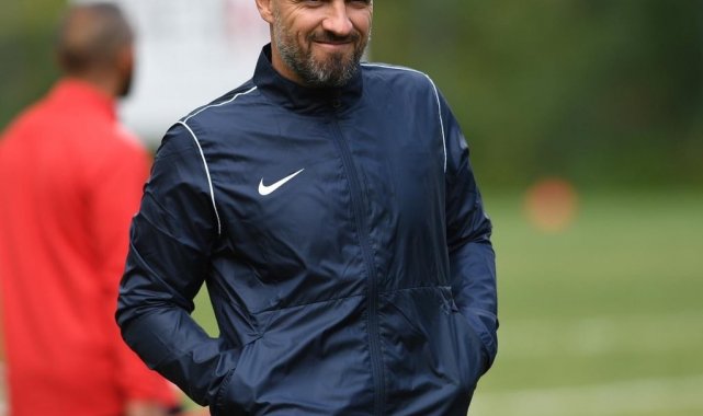 Bursaspor'da Teknik Direktör Mustafa Er ile yollar ayrıldı