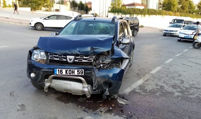Cip ile halk otobüsü çarpıştı: 1 yaralı