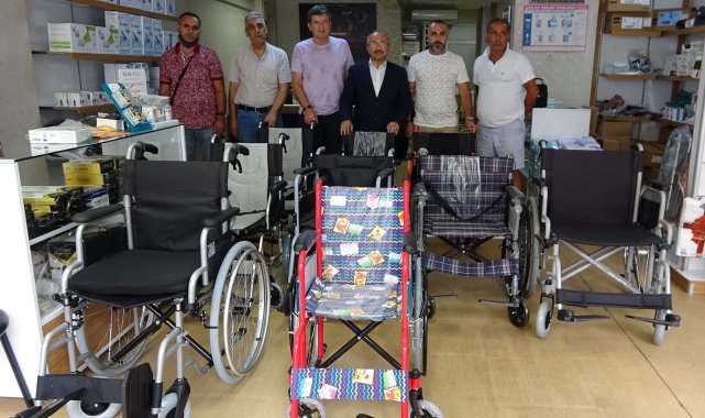 Fransa'dan geldi onlarca engelli çocuğu sevindirdi