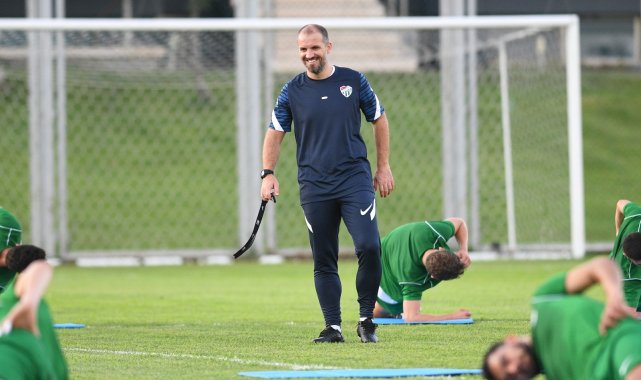 İstifa eden Mustafa Er'den sert sözler