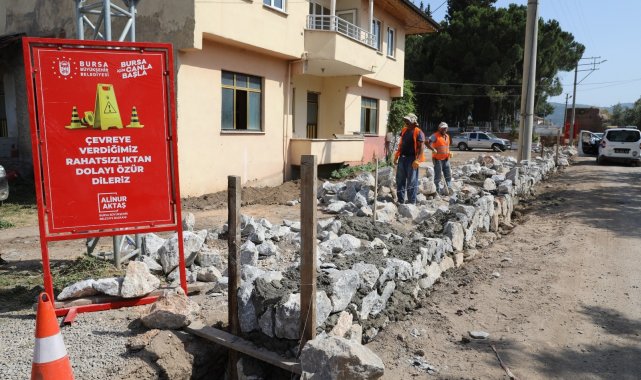 İznik'te mezarlıklar yenileniyor
