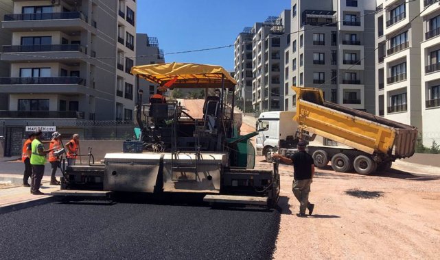 Yollar sıcak asfaltla kaplanıyor