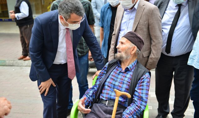Başkan Yılmaz, Yıldırım'ı sokak sokak geziyor