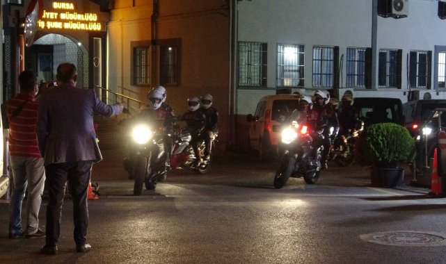 Bursa'da 300 polisin katılımıyla huzur operasyonu