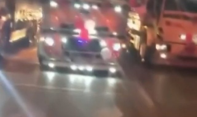 Bursa'da ilginç düğün...Kamyon şoförünün düğünü böyle olur