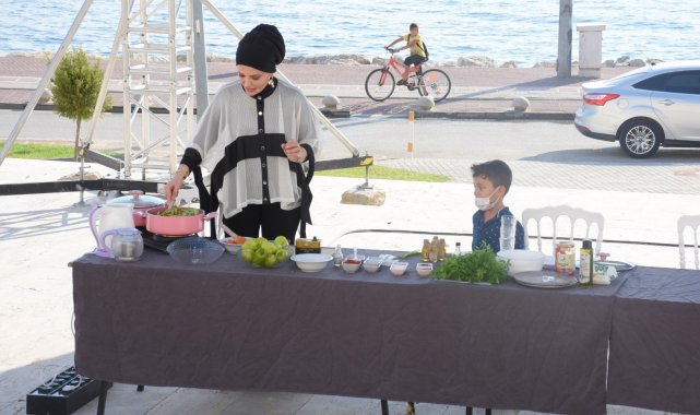 Gemlik'te zeytinli tatlar yarıştı