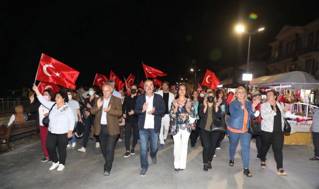 Genco Erkal, Kurtuluş Gününde Ahmed Arif şiirleriyle Mudanya'daydı