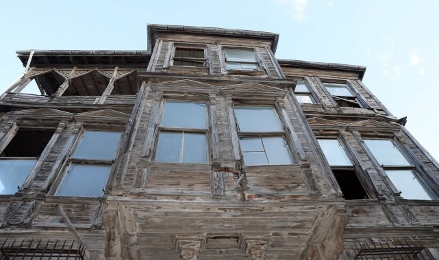 Girit Sokağında tarihi konak kamulaştırıldı