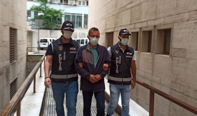 Gözaltındaki profesör adliyeye sevk edildi, suçlamaları kabul etmedi