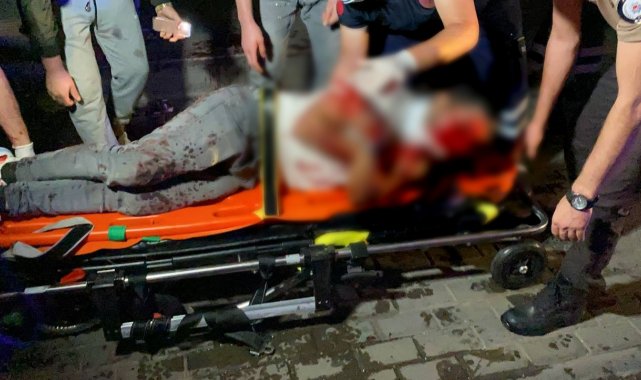 Kontrolden çıkan otomobil park halindeki otobüse arkadan çarptı: 1 ağır, 3 yaralı