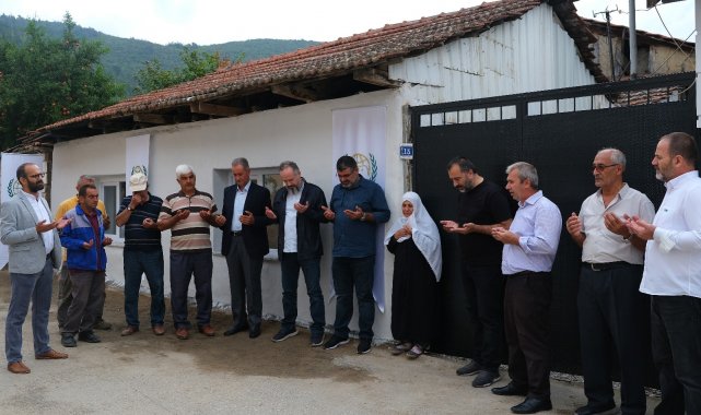 Selde evi yıkılan Fatma Teyze'nin yüzü güldü