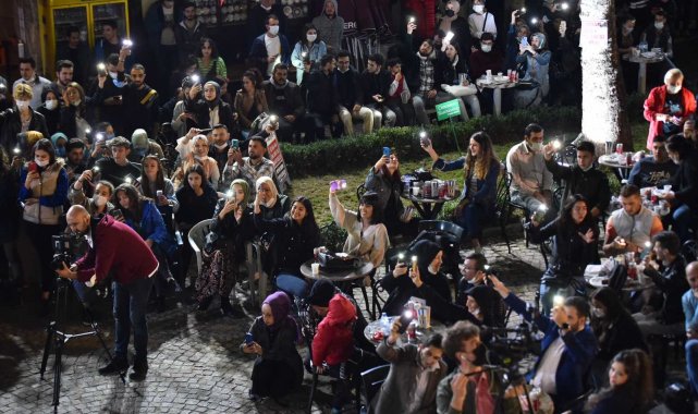 Tarihi Koza Han'da gençlik buluşması