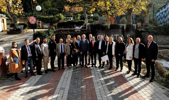 Başkan Taban köşe yazarlarıyla buluştu - Bursa Haberleri