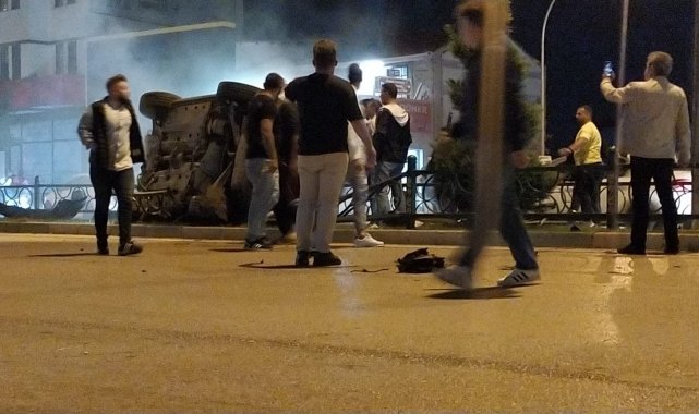 Bursa'da takla atan otomobil alev aldı