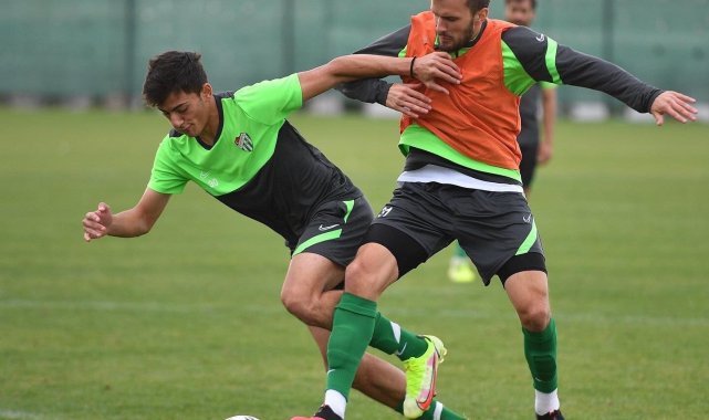 Bursaspor, pas ve sürat çalışması yaptı - Bursa Haberleri