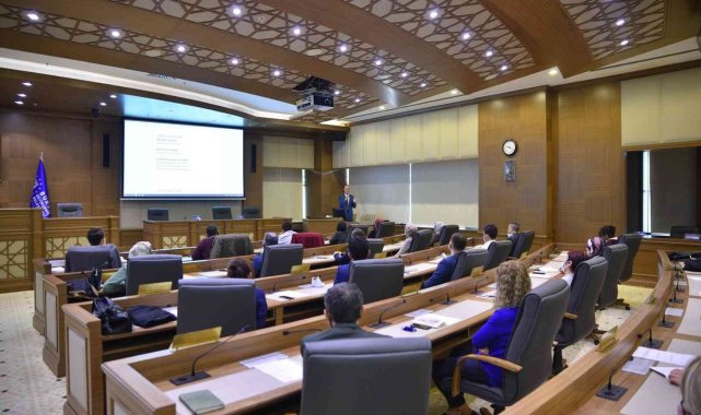 Büyükşehir personeline 'mevzuat eğitimi'