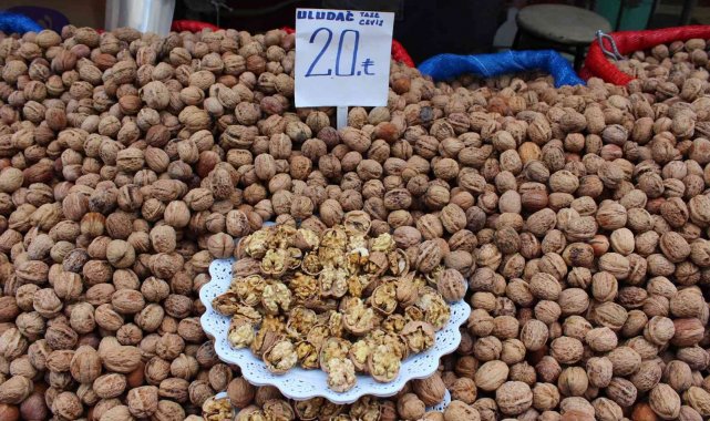 Çetin ceviz enflasyonun tersine gidiyor - Bursa Haberleri