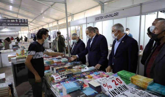 Gemlik'te Kitap Fuarı başladı - Bursa Haberleri