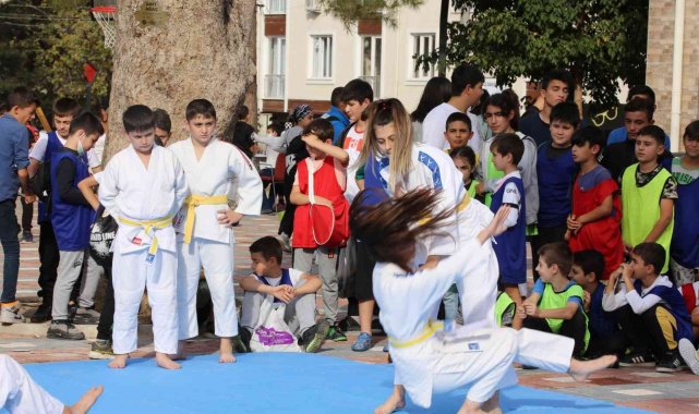 Gürsu'da sporun coşkusu yaşandı