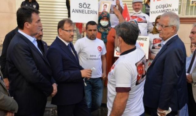 Hakan Çavuşoğlu ve Bursa heyeti Diyarbakır annelerini ziyaret etti