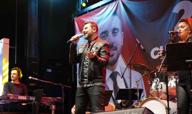 Kestel'de Gökhan Tepe'den 'Cumhuriyet' konseri