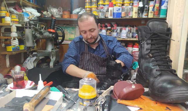 Kış kapıyı çaldı, ayakkabı tamircilerinin yüzü güldü