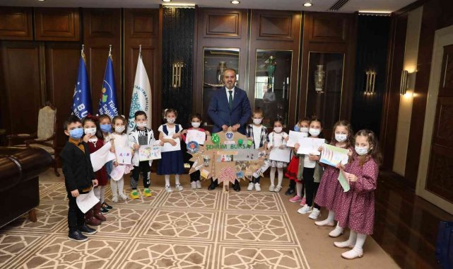 Minik öğrencilerin 'Başkanı Tanıma' dersi - Bursa Haberleri