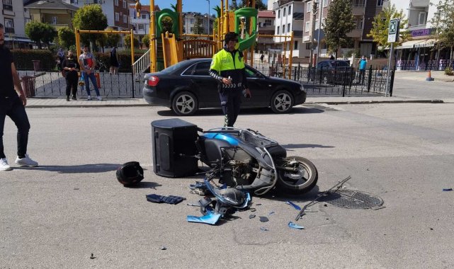 Motosiklet ile çarpışan kadın sürücü önce kaçtı, sonra geri geldi