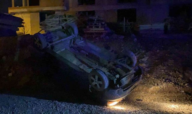 Polisten kaçarken araçları takla attı, kurtulan 3 şahıs kayıplara karıştı