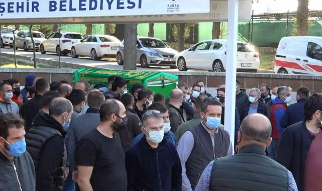 Sosyal medyaya inandı, aşı olmadı...Hayata veda etti