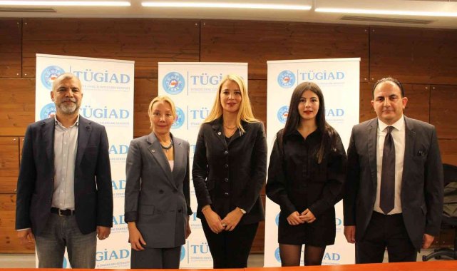 TÜGİAD'dan bin öğrenciye dijital eğitim bursu