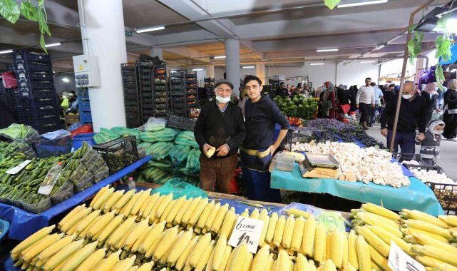 Yenidoğan Kapalı Pazarında ilk alışveriş heyecanı - Bursa Haberleri