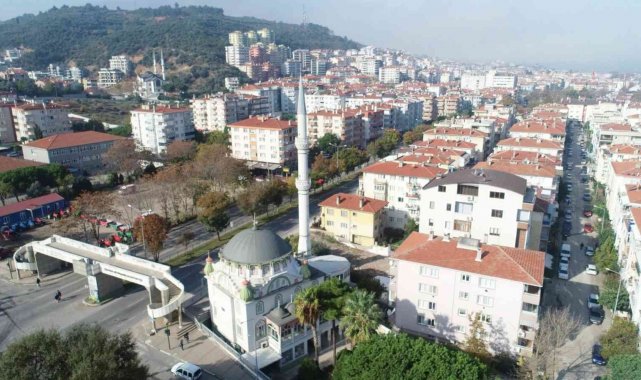 Ağır hasar tespit edilen cami minaresi yıkılacak