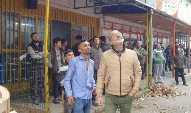 Alev alev yanan işyerini gözyaşları içinde çaresizce izledi