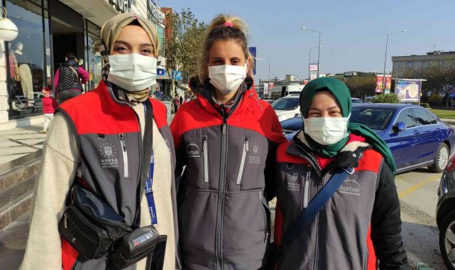 Artık sokaklarda otoparklar kadınlara emanet