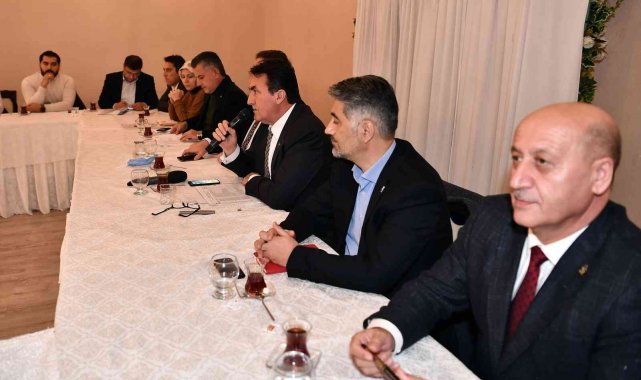 Başkan Dündar, AK Parti teşkilatı ile buluştu