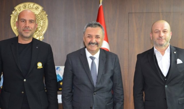 Bursaspor Kulübü'nden İl Emniyet Müdürü Tacettin Aslan'a ziyaret