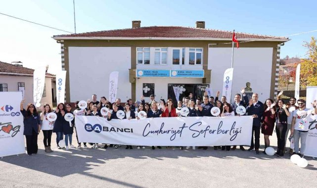 CarrefourSA çalışanlarından Toplum Gönüllüleri Vakfı iş birliğiyle köy okuluna destek