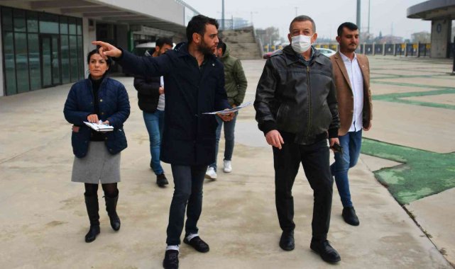 Emin Adanur, Timsah Park'ta incelemelerde bulundu