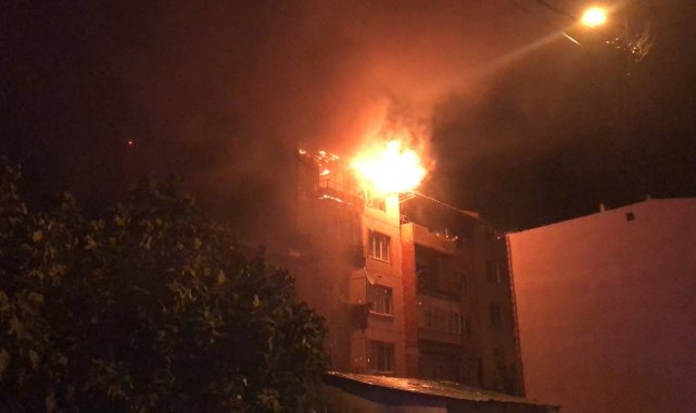 Gemlik'te korkutan yangın: Bina sakinleri canlarını zor kurtardı, 1 kişi zehirlendi