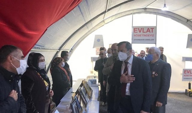 Işık'tan Diyarbakır annelerine anlamlı destek
